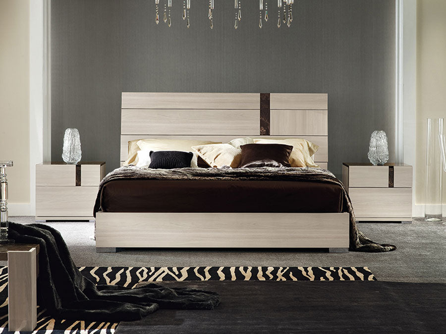 Teodora Queen Bed